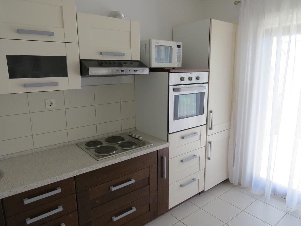 Apartments Lovric - 30 Meters To The Beach Trogir Eksteriør bilde