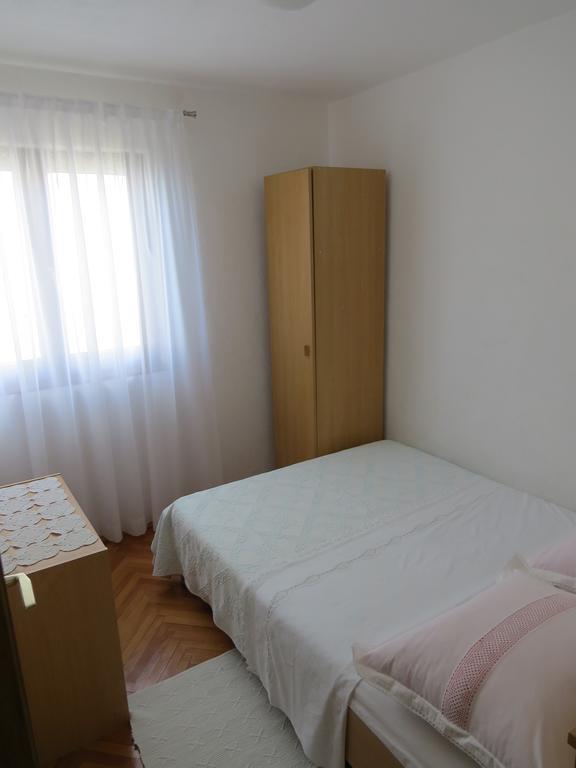 Apartments Lovric - 30 Meters To The Beach Trogir Eksteriør bilde