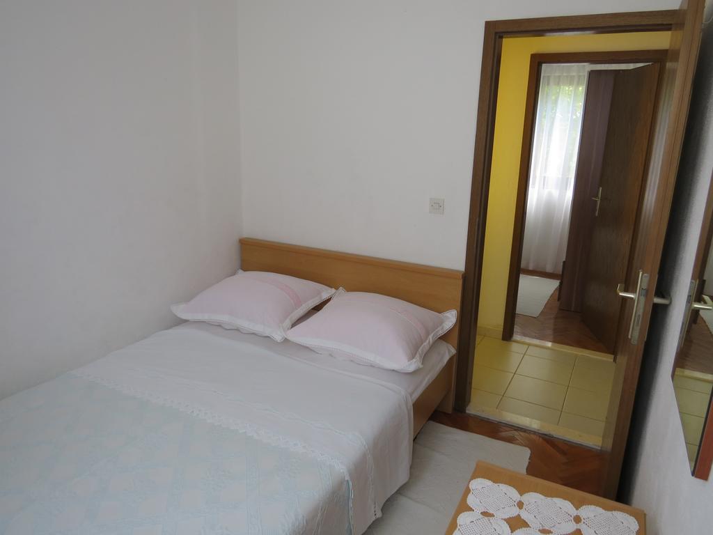 Apartments Lovric - 30 Meters To The Beach Trogir Eksteriør bilde
