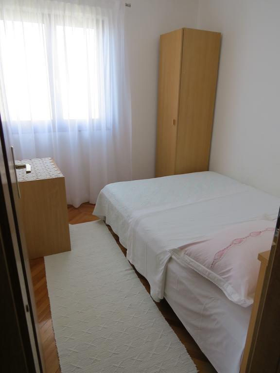 Apartments Lovric - 30 Meters To The Beach Trogir Eksteriør bilde