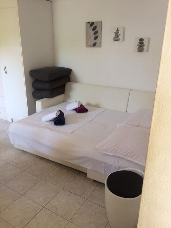 Apartments Lovric - 30 Meters To The Beach Trogir Eksteriør bilde