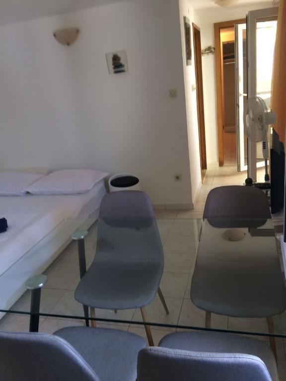 Apartments Lovric - 30 Meters To The Beach Trogir Eksteriør bilde